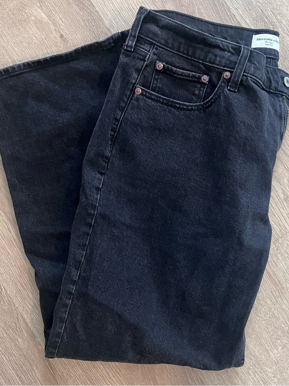 Abercrombie & Fitch Women's Black The Baggy Low Rise Jeans